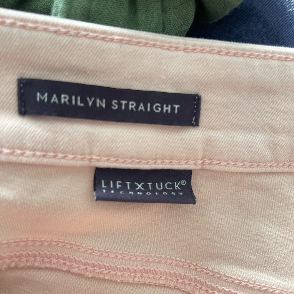 NYDJ Not Your Daughter’s Jeans Marilyn Straight Capri Jeans Size 14 Light Pink - Picture 6 of 7